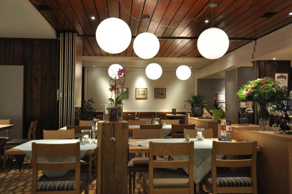 Gasthaus Sonne Gbr Trennfeld Kültér fotó