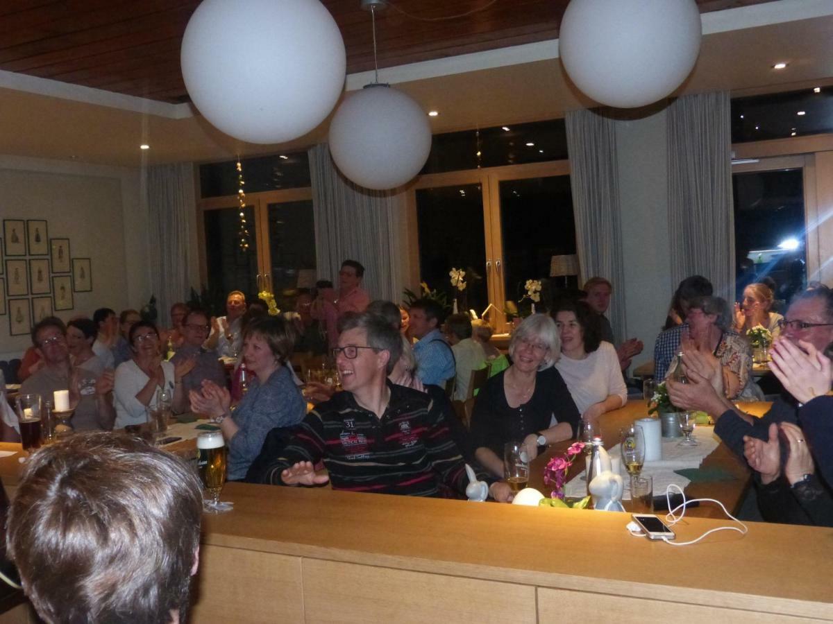 Gasthaus Sonne Gbr Trennfeld Kültér fotó